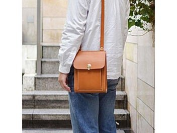 Listing 4 of 9 for Diy Leather Craft Shoulder Bag Die Cutting Kraft Paper Sewing Pattern English