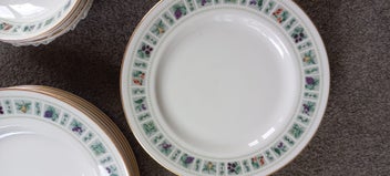 Listing 2 of 3 for Royal Doulton Tapestry Dinner Set