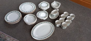 Listing 1 of 3 for Royal Doulton Tapestry Dinner Set