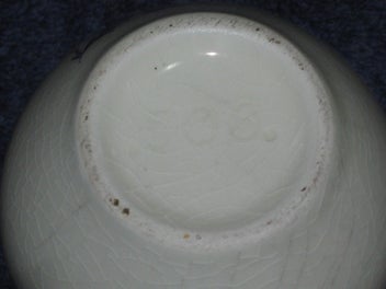 Listing 7 of 7 for Crown Lynn / Titian Vase - Bud vase art piece No .506.