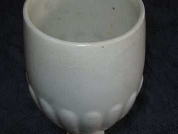 Listing 5 of 11 for Large Beswick Vase No. 1799- Classic Goblet Shape Vase display piece