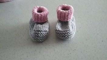 Listing 2 of 5 for Grey Pink Hat & Booties