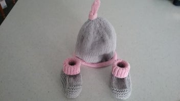 Listing 5 of 5 for Grey Pink Hat & Booties