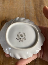 Listing 3 of 4 for LOVELY antique midcentury PSJ Hand Painted Japan leaf trinket dish!