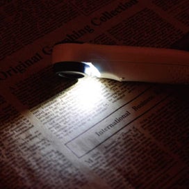 Listing 3 of 5 for High Power 40x Lighted Magnifying Glass Hand Held Magnifier (style 1)