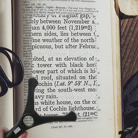 Listing 4 of 5 for Handheld Magnifying Glass, 3.5x Lighted Magnifying Glasses With 4 Led Lights, 2