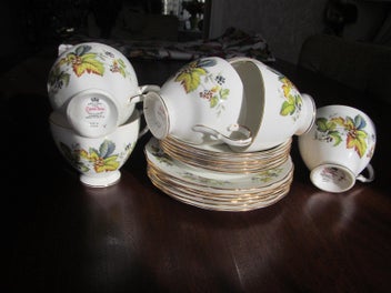 Listing 3 of 6 for QUEEN ANN BONE CHINA
