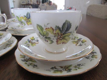 Listing 5 of 6 for QUEEN ANN BONE CHINA
