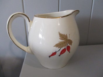 Listing 2 of 3 for Alfred Meakin jug