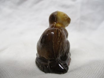 Listing 2 of 5 for *Wade Pottery Whimsie / Wade Whimsies Figurine - Beaver... Lot JG - 0065