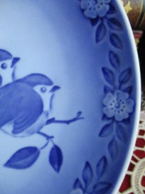 Listing 3 of 5 for Great Royal Copenhagen Mother’s Day Plate “Mother Robin and Young Ones” 1982