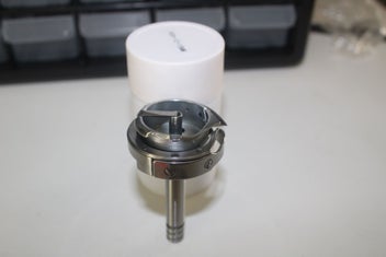 Listing 1 of 1 for LARGE CAPACITY ROTARY HOOK FOR WALKING FOOT MACHINES HSH-12-15MM