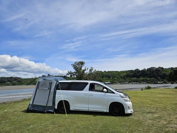 Camper tailgate tent