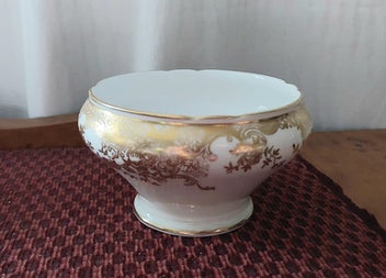 Listing 1 of 4 for Aynsley Vintage GOLD Gilted Sugar Bowl