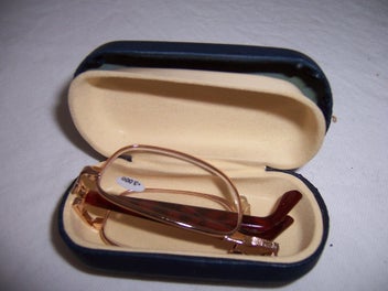Listing 2 of 3 for Eye Glasses