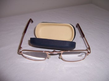 Listing 3 of 3 for Eye Glasses