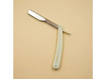 Listing 8 of 16 for Disposable Razors