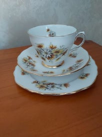 Listing 1 of 3 for Colclough China Trio # 3