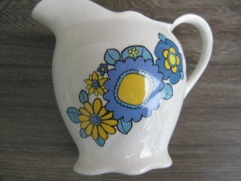 Listing 3 of 5 for Royal Winton wee retro jug
