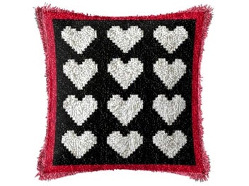 Listing 7 of 10 for Latch Hook Kit