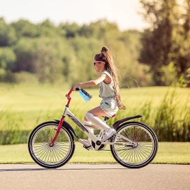 Listing 3 of 5 for 2 Pairs Of Childrens Bike Handlebar Streamers Grips Tassels Ribbons Baby Carrie