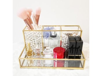 Listing 4 of 9 for Makeup Storage