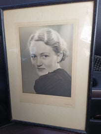 Listing 2 of 9 for Old NZ portrait photo woman b&w Standish & Preece studio photographers