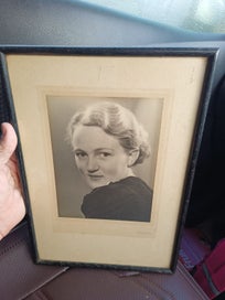 Listing 4 of 9 for Old NZ portrait photo woman b&w Standish & Preece studio photographers