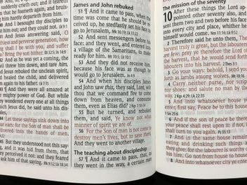 Listing 9 of 11 for KJV Bible Giant Print (11.25 point)