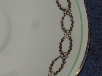 Listing 12 of 13 for 6 x 1930's ? Alfred Meakin Cup & Saucers - 3 duos Beautiful Gold & Green