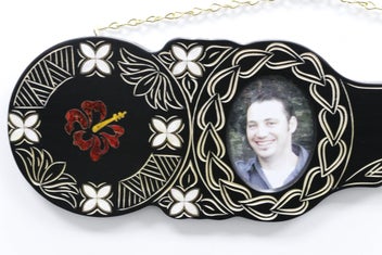 Listing 2 of 6 for Native New Zealand Wooden 21st key with Hibiscus WM438SJ2H