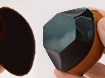 Listing 2 of 4 for Foundation Makeup Brush with Dustproof Cover Protection Case