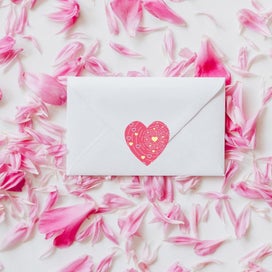 Listing 4 of 5 for Valentine's Day Festival Gift Decorating Heart Shaped Stickers 1 Roll 500 Posts