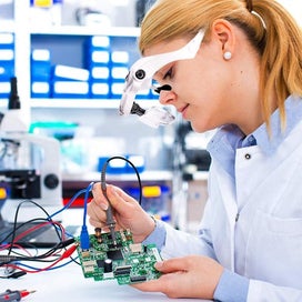 Listing 2 of 5 for Usb Rechargeable Led Lamp Head wearing Magnifying Glass With 5 x Magnification