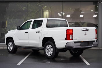 Mitsubishi Triton 2026 photo 4