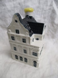 Listing 1 of 4 for KLM Delft Blue Miniature House - No 85 - KLM2 408