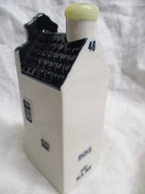 Listing 2 of 4 for * POR19 469 - KLM Delft Blue Miniature House - No 46