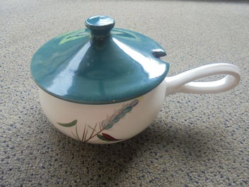 Listing 1 of 10 for Denby (England) 'Green Wheat' large lidded ramekin