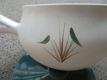 Listing 5 of 10 for Denby (England) 'Green Wheat' large lidded ramekin