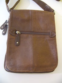 SlickAussiebrowntexturedleathershoulderbag