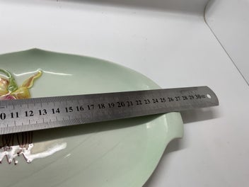 Listing 4 of 9 for ROYAL WINTON - PINK FUCHSIA FLOWER - MINI SERVING PLATE - BASE LIGHT GREEN