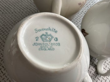 Listing 5 of 13 for 3 Jugs - Johnson Brothers England - Snowhite - vintage 1950’s