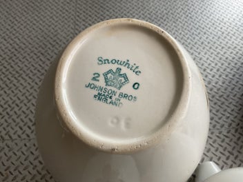 Listing 6 of 13 for 3 Jugs - Johnson Brothers England - Snowhite - vintage 1950’s