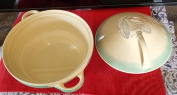 Listing 4 of 7 for SUPER STYLISH 1930's Susie Cooper FEATHER Kestrel Design Casserole Dish
