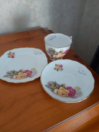 Listing 3 of 4 for Colclough China Trio #8