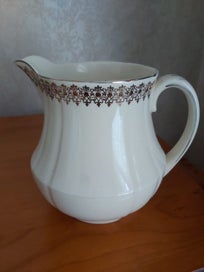 Listing 1 of 4 for Alfred Meakin large jug