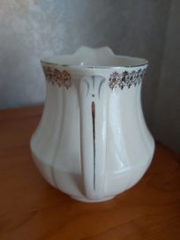 Listing 2 of 4 for Alfred Meakin large jug