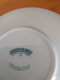 Listing 2 of 2 for Johnson Bros small dish