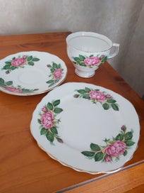 Listing 2 of 3 for Colclough China Trio # 10