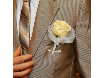 Listing 4 of 9 for 10pcs Rhinestone Safety Pins Brooches For Skirts/Sweater Scarf